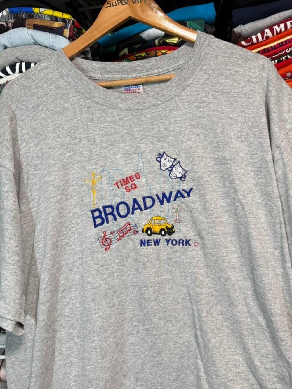 90s vintage broadway New York embroidered travel t shirt grey